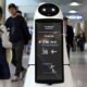 آغاز به کار ربات های ال جی در فرودگاه اینچئون کره